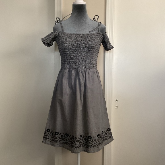 💙 LA Hearts gingham check smocked short sleeve dress - Picture 1 of 6